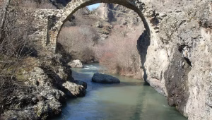 Arapgir Kültür Derneği tarafından Malatya’nın Arapgir ilçesinde bulunan tarihi taş