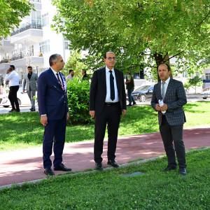 Yeşilyurt’un muhtelif bölgelerindeki park ve sosyal yaşam alanlarındaki düzenleme ve