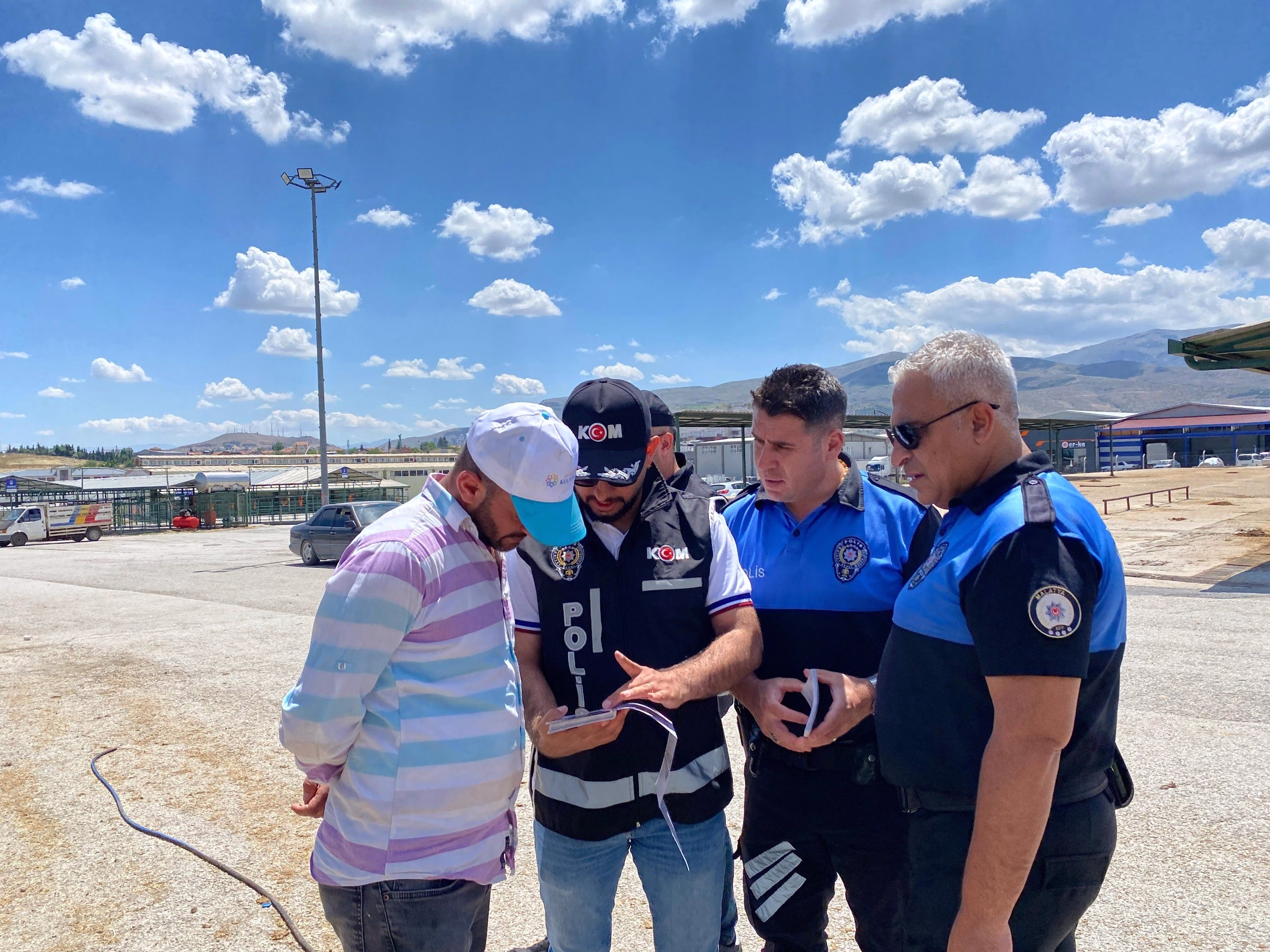 Kurban Bayramı öncesi Malatya’da artan hayvan pazarı hareketliliğiyle birlikte dolandırıcılık