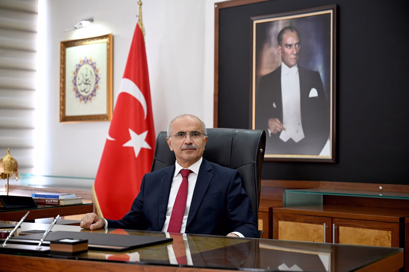 “BAYRAMLAR, KALPLERDEN KALPLERE KURULAN EN GÜZEL KÖPRÜLERDİR” Kurban Bayramı dolayısıyla