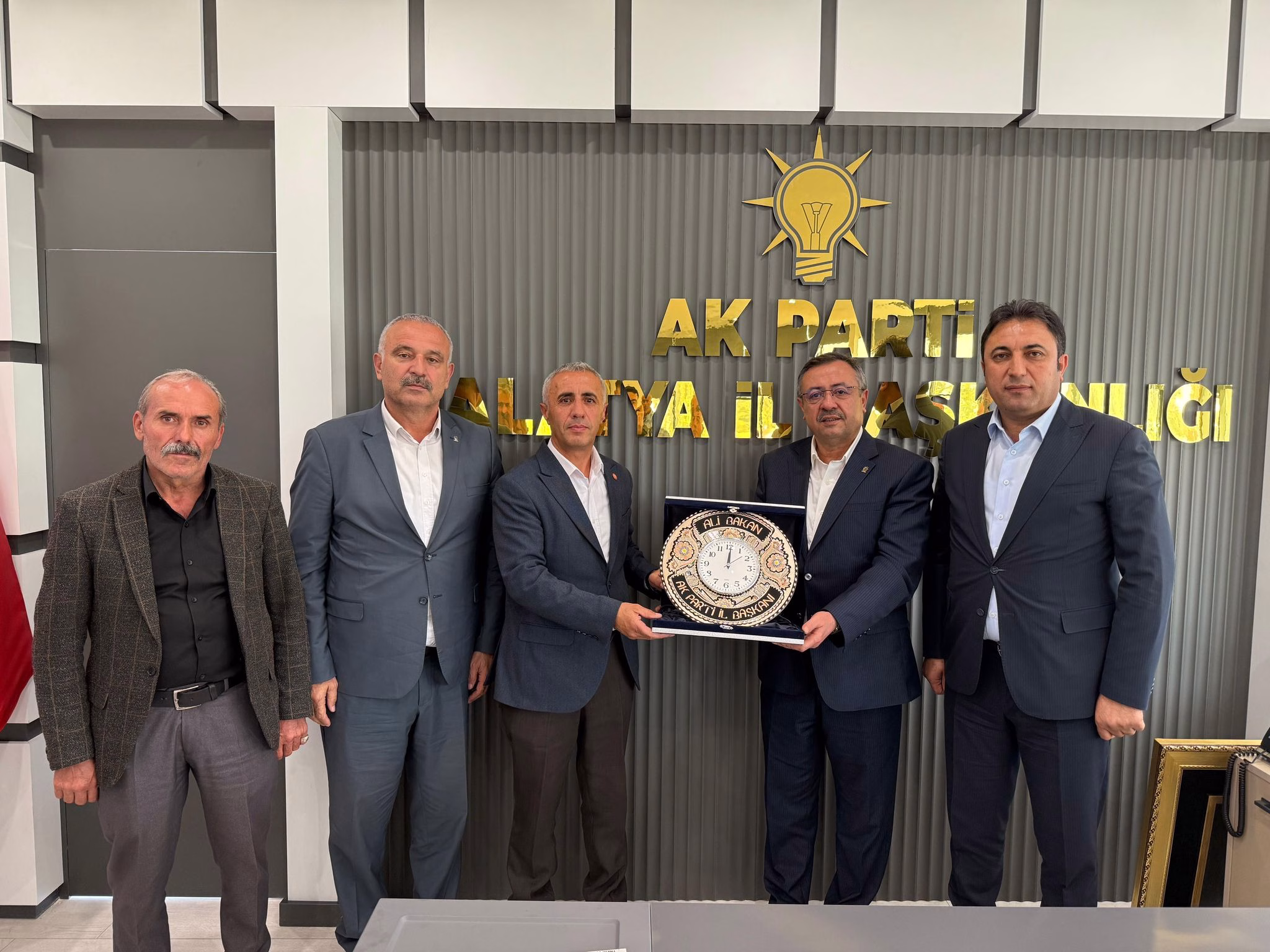 AK Parti Malatya İl Başkanı Ali Bakan, Kuluncak ilçe yöneticileri