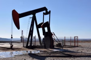 Uluslararası piyasalarda Brent petrolün varil fiyatı 68,81 dolar seviyelerinde dengelenirken,