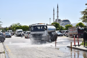 Yeşilyurt Belediyesi Temizlik İşleri Müdürlüğü, ilçe genelinde kapsamlı bir temizlik