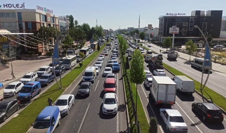 Malatya Emniyeti’nden Bayram Trafiği İçin Uyarı ve Tedbirler Malatya İl