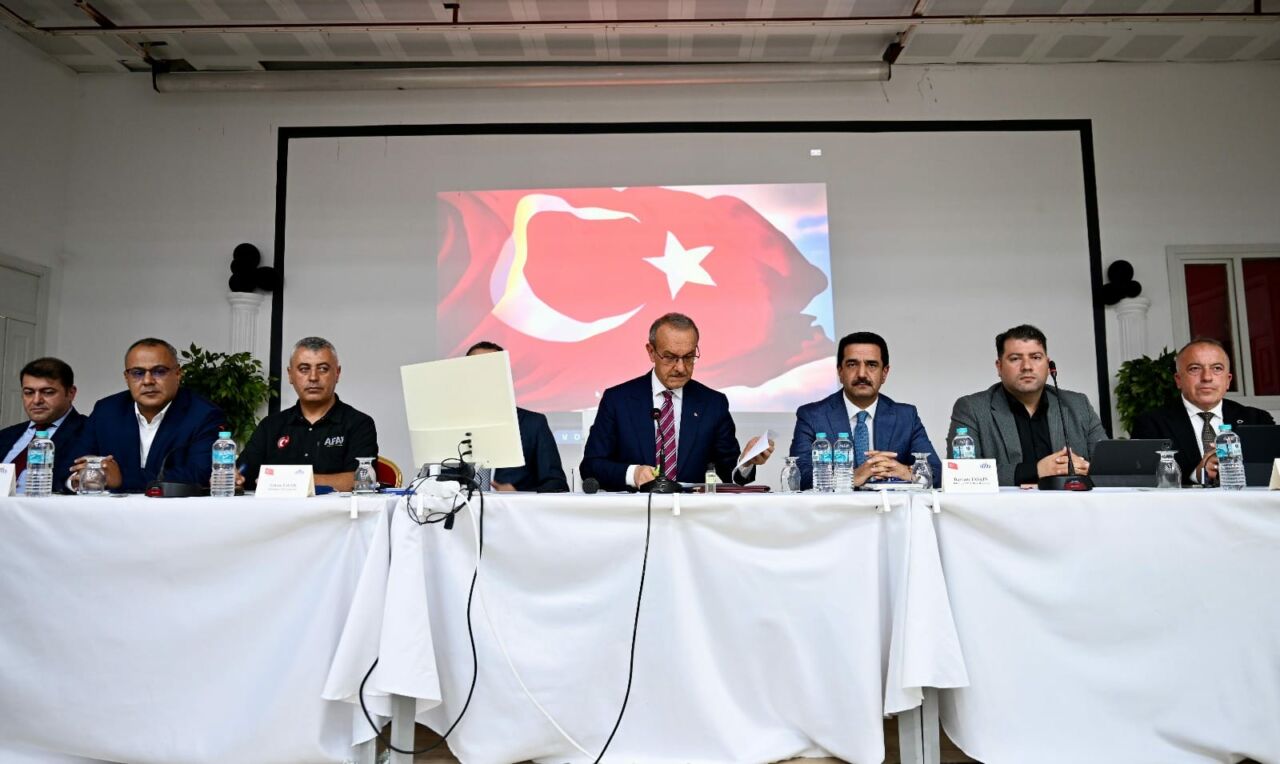 Battalgazi Muhtarlar Toplantısı Vali Seddar Yavuz Başkanlığında Gerçekleştirildi Malatya Valisi