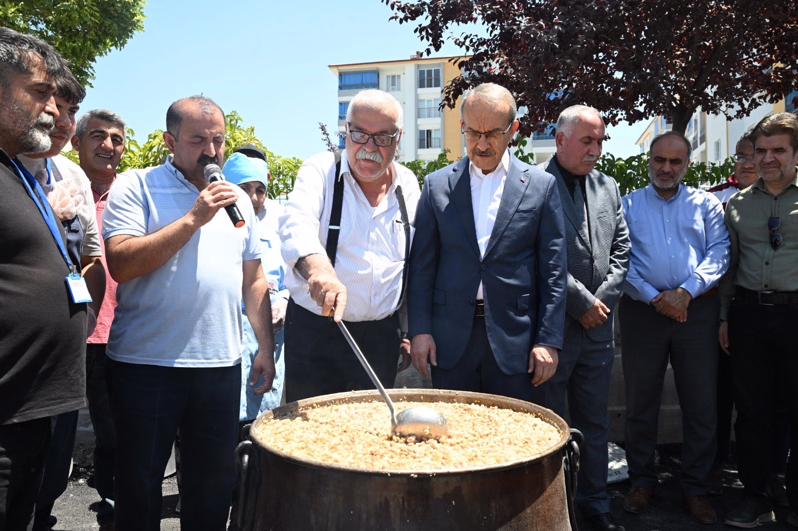 2Vali Yavuz, Ali Kapısı Derneği Pir Teslim Abdal Cemevi tarafından