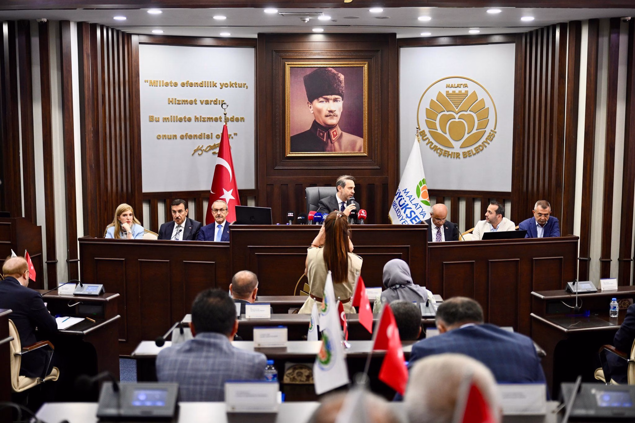 Enerji ve Tabii Kaynaklar Bakanı Alparslan Bayraktar, Karadeniz gazının 2028