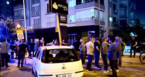 Malatya’nın Yeşilyurt ilçesinde meydana gelen trafik kazasında iki otomobilin çarpışması