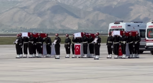 Pençe-Kilit Harekâtı bölgesinde, terör örgütü mensuplarına ait bir mağarada gerçekleştirilen