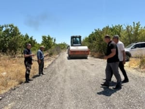 Akçadağ Bahri Mahallesi’nde Yol Yapım ve Asfaltlama Çalışmaları Hızla Sürüyor