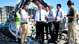 Yeşilyurt Belediyesi’nden Trafik Sorununa Kalıcı Çözüm Hamlesi Yeşilyurt Belediye Başkanı