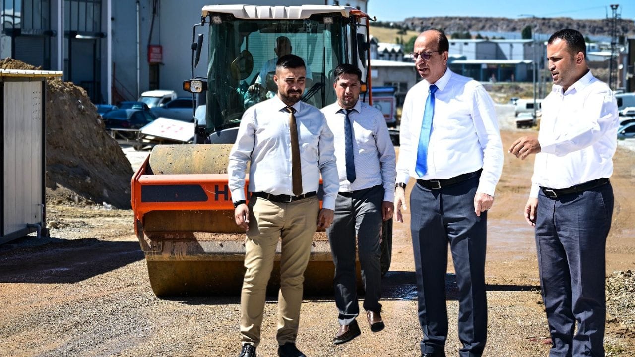 Başkan Geçit: Yeşilyurt’ta Ulaşım Konforu Artıyor Yeşilyurt Belediye Başkanı Prof.