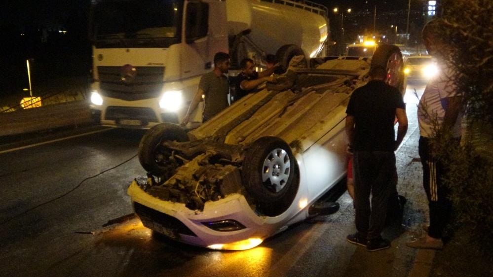Malatya Beylerderesi Viyadüğü’nde Ters Dönen Araçtan Sürücü Sağ Kurtuldu Malatya-Ankara