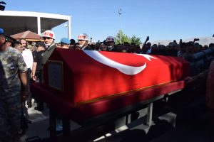 Irak’ın kuzeyinde sürdürülen Pençe-Kilit Harekatı bölgesinde, bir mağarada yürütülen arama-tarama