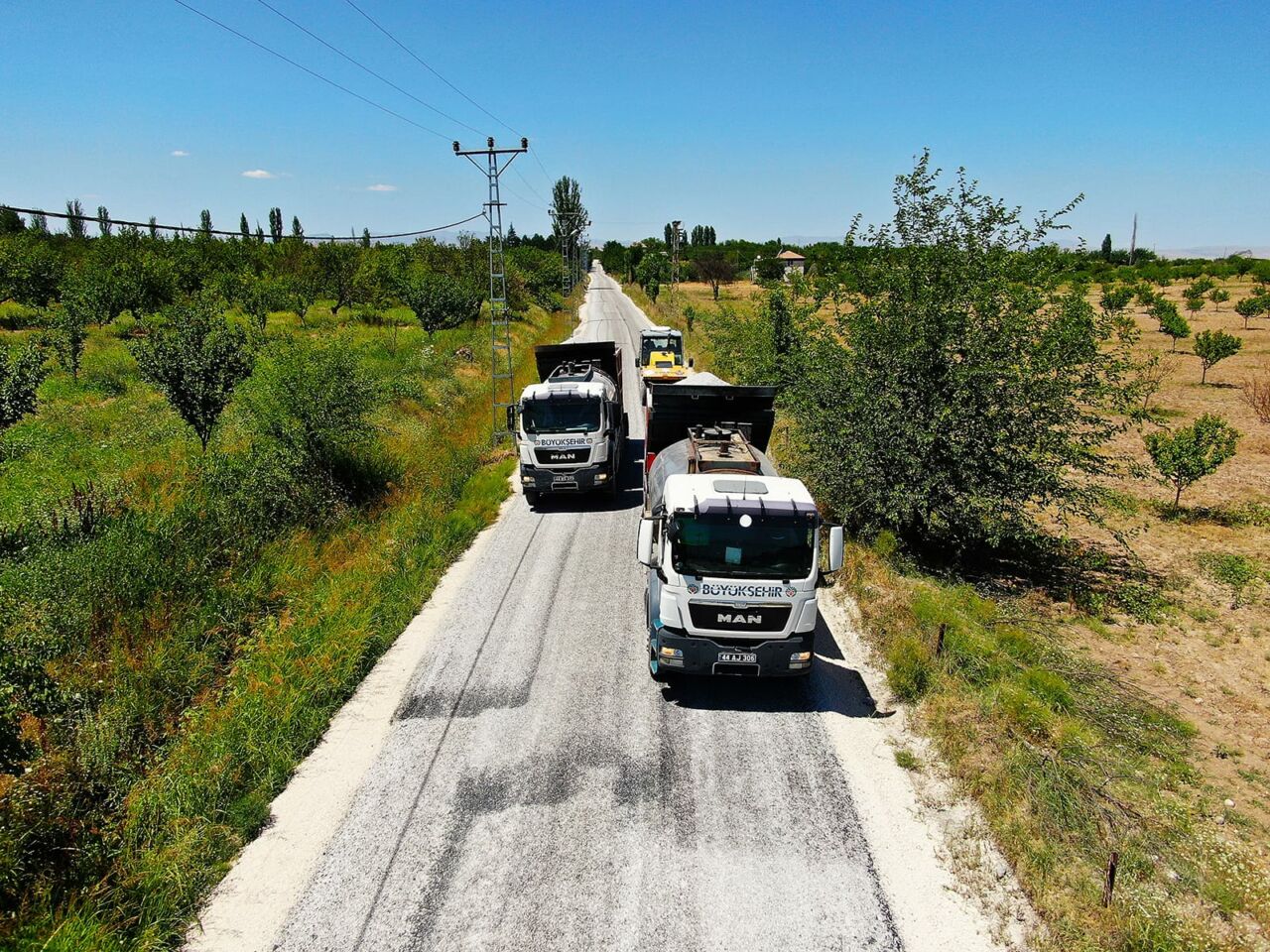 Malatya Büyükşehir Belediyesi’nden İlçelerde Yol Atağı: Ulaşım Daha Konforlu ve