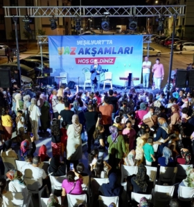 Yeşilyurt Belediyesinin ilçede yaz akşamlarını daha hareketli ve renkli bir