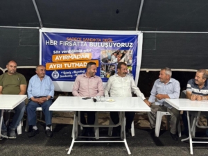 Malatya’nın Akçadağ Belediye Başkanı Hasan Ulutaş, Kültür Mahallesi sakinleriyle bir