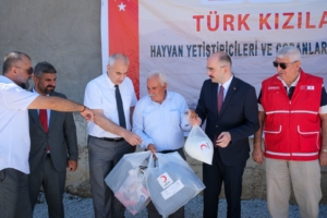 Türk Kızılay, Malatya’nın Doğanşehir ilçesinde küçükbaş hayvan yetiştiriciliği yapan vatandaşlara
