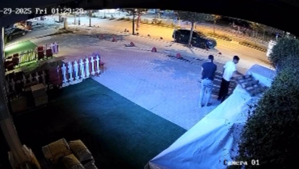 Battalgazi ilçesine bağlı Tandoğan Mahallesi Yeşilçam Caddesi üzerinde bir manava