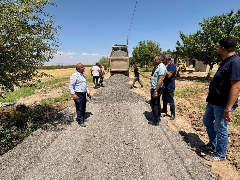 Akçadağ Belediyesi’nden Ulaşımı Rahatlatacak Grup Yolu Atağı Malatya’nın Akçadağ ilçesinde