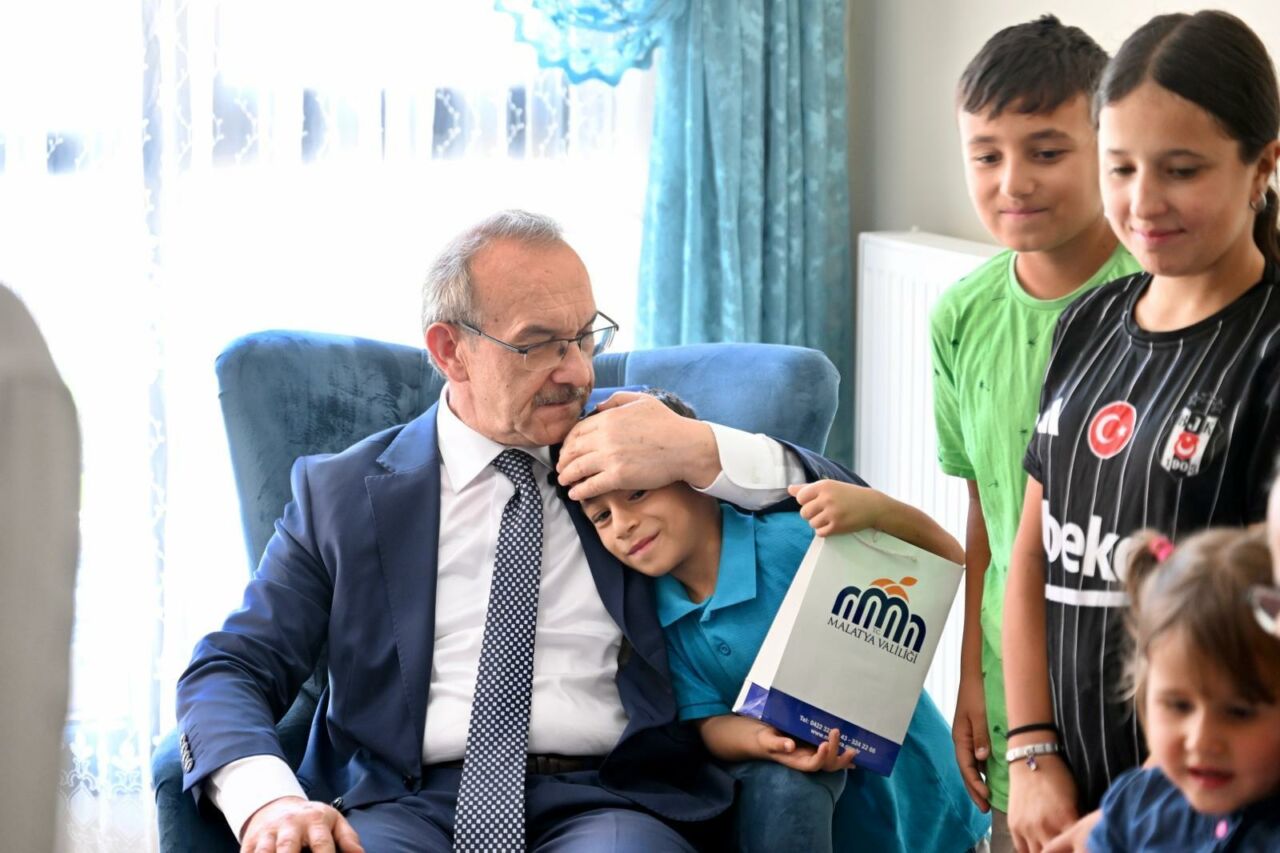 6 Şubat depremlerinin ardından yapımı tamamlanan kalıcı konutlar hak sahiplerine