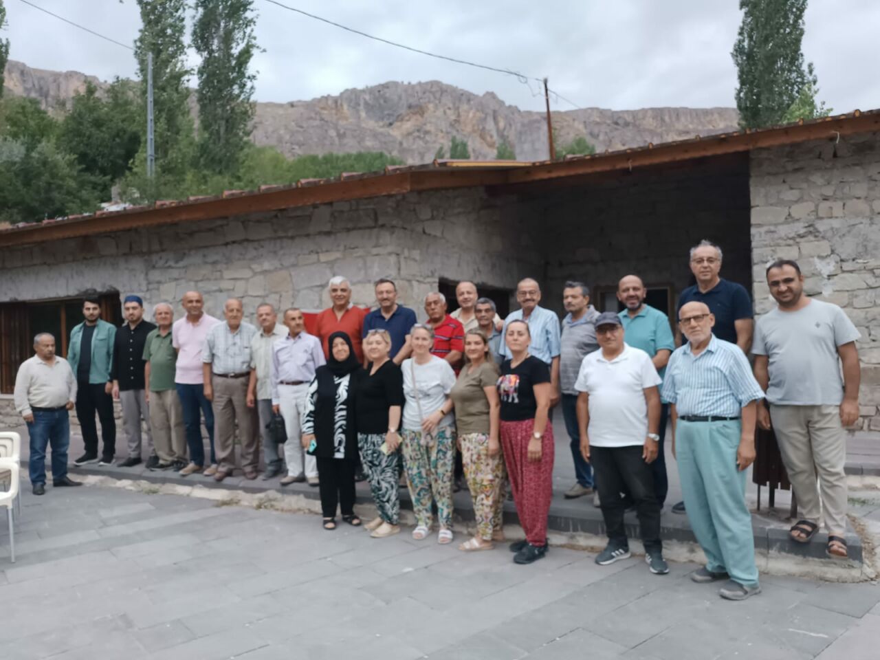 Geçtiğimiz haftalarda vefat eden sanat tarihçisi Prof. Dr. Metin Sözen