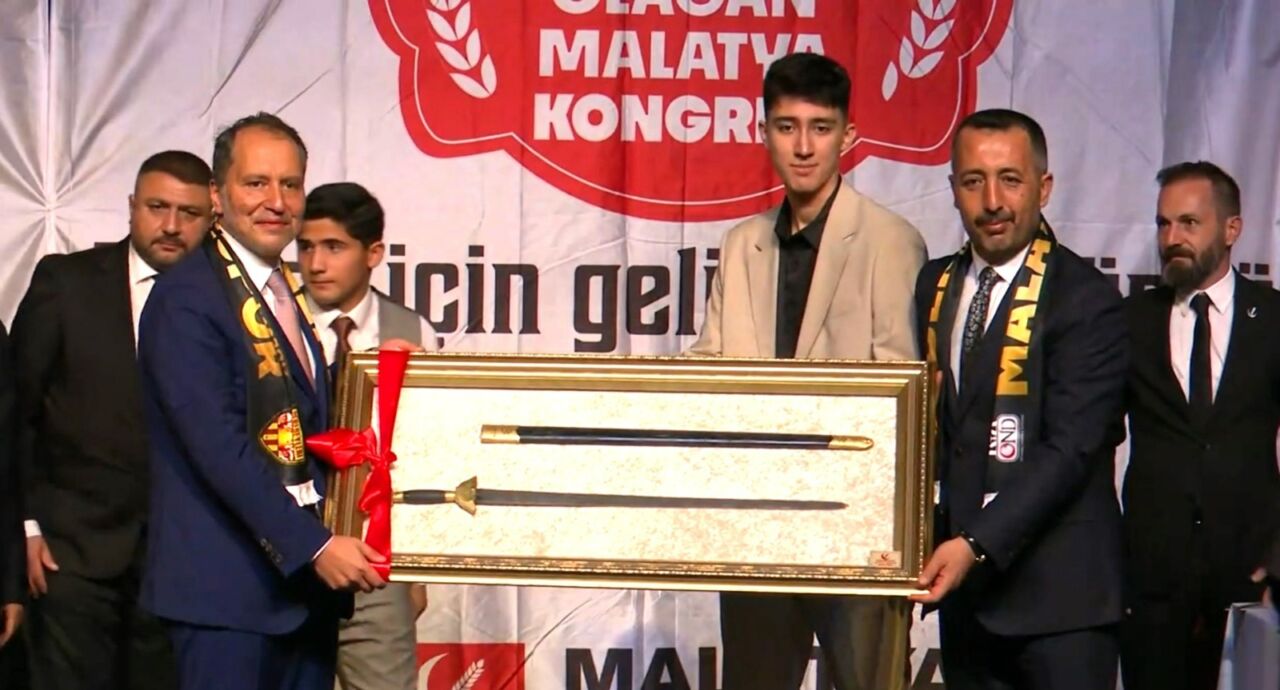 Erbakan: “Depremin üzerinden 2,5 yıl geçmesine rağmen Malatya’nın yaraları sarılmadı”