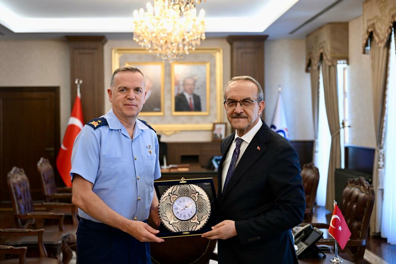 7’nci Ana Jet Üs Komutanı Tümgeneral Hüseyin Sabri Akyol’dan Veda Ziyareti 7’nci Ana Jet Üs Komutanı Tümgeneral Hüseyin Sabri Akyol’dan Malatya