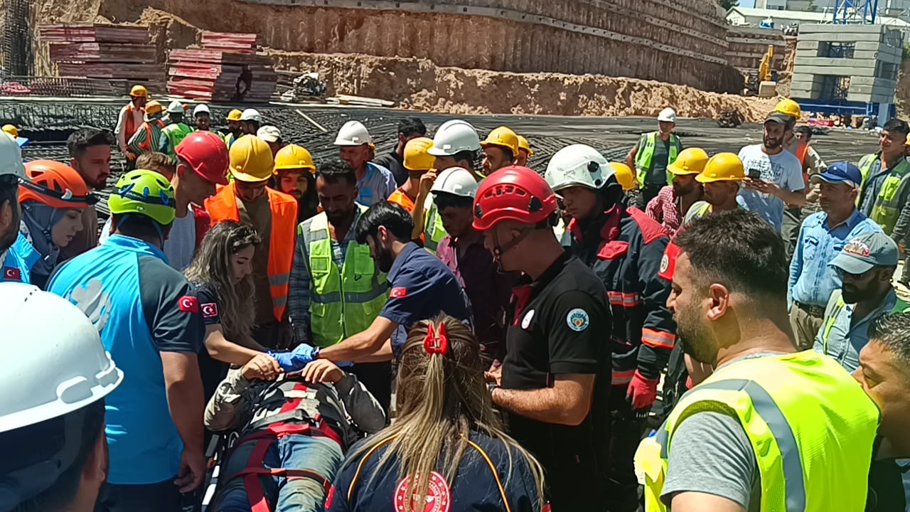 Malatya Battalgazi’de Şantiyede İş Kazası: Bir İşçi Yaralandı Malatya’nın Battalgazi
