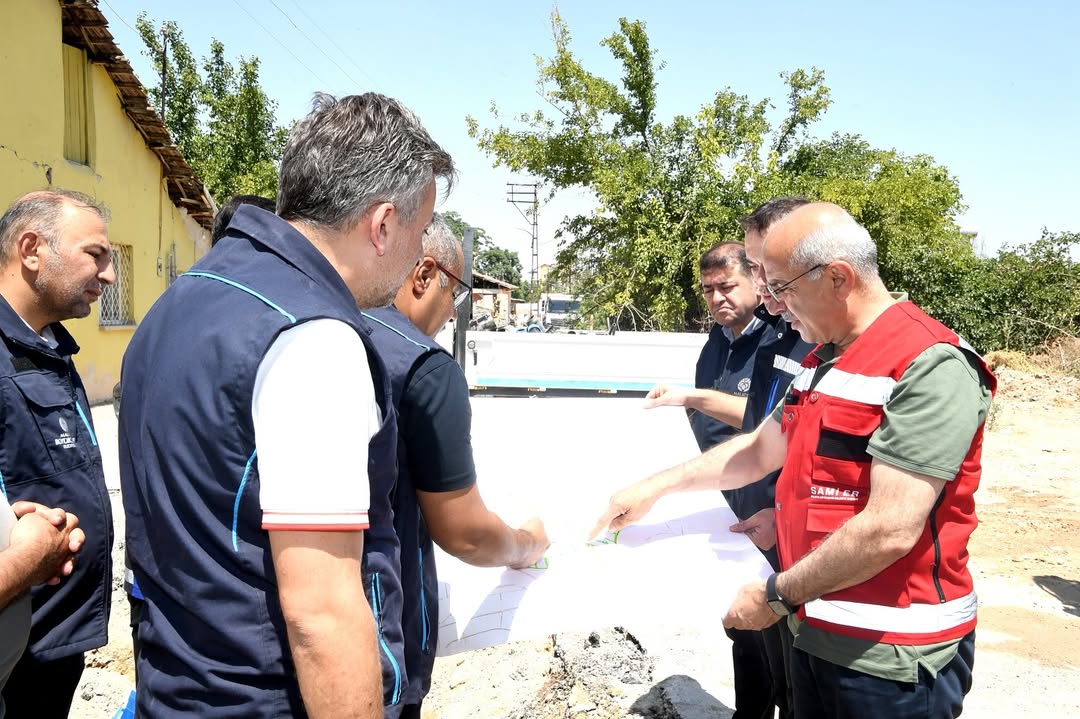 Belediye Başkanı Sami Er, MASKİ’nin Fiziki Su Kayıp Noktalarında İncelemelerde
