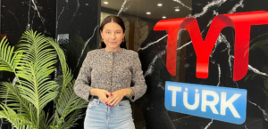 Televizyon haberciliğinde uzun yıllardır görev alan muhabir Dilara İncebacak, farklı