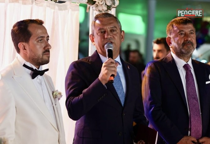 CHP’nin 38’inci Olağan Kurultayı’nda delegelerin oy kullanma iradesine müdahale edildiği
