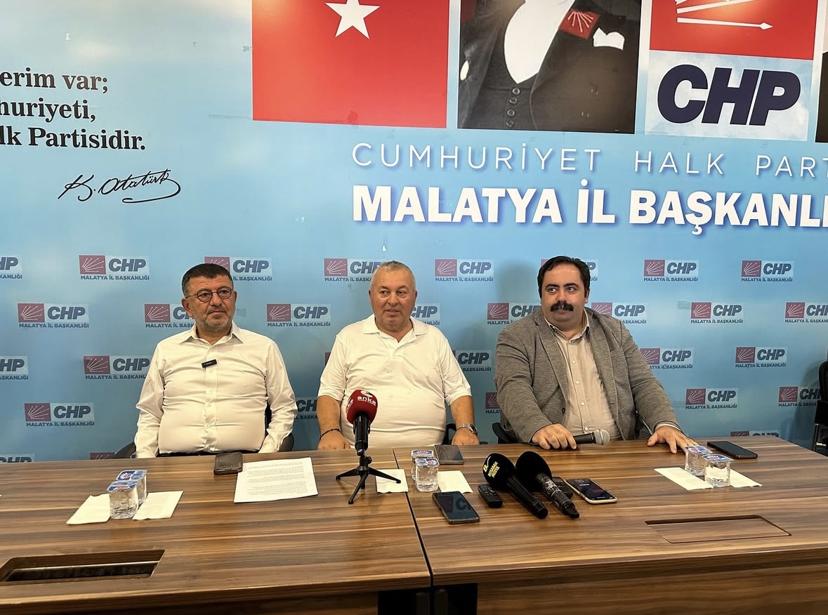 CHP Malatya Milletvekili Veli Ağbaba ve CHP İstanbul Milletvekili Cemal