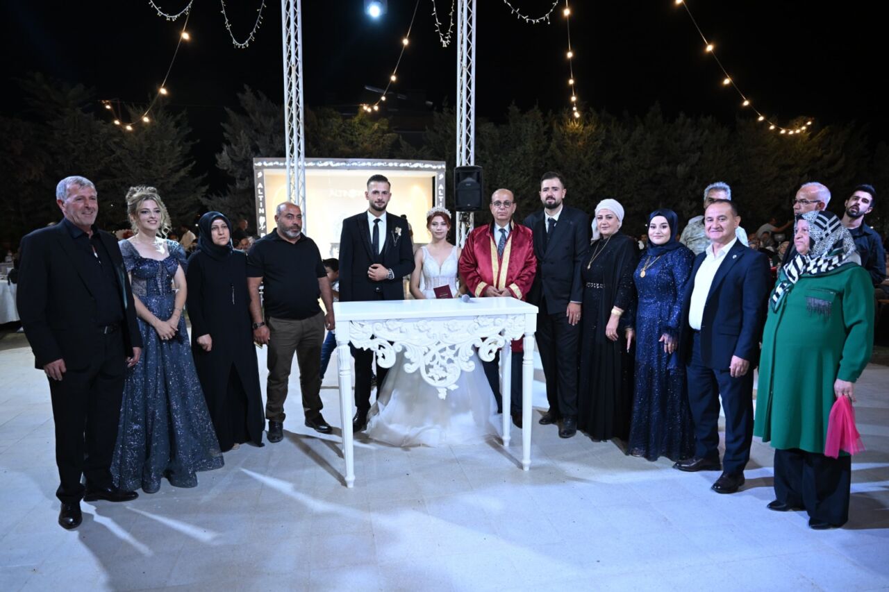 Kaplan ailesi, büyük bir mutluluk ve heyecanla evlatları Kadir Kaplan