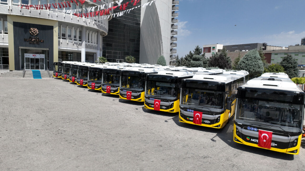 Malatya Büyükşehir Belediyesi, vatandaşların ulaşımda yaşadığı sorunları en aza indirmek