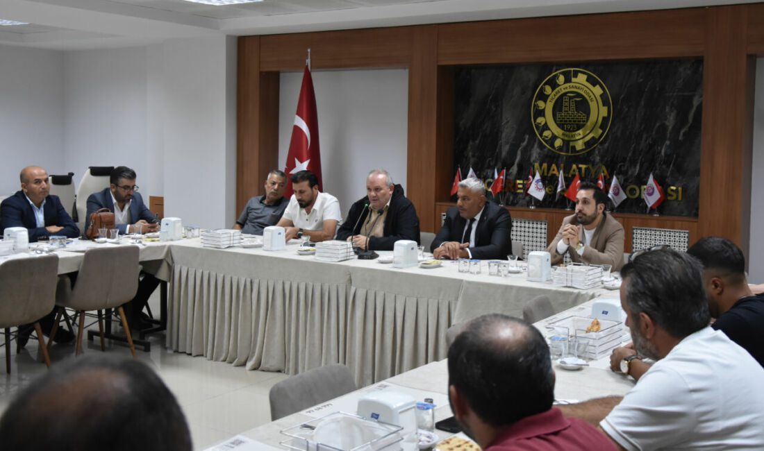 MTSO ev sahipliğinde düzenlenen toplantıda Aksa Malatya Doğalgaz yetkilileriyle bir
