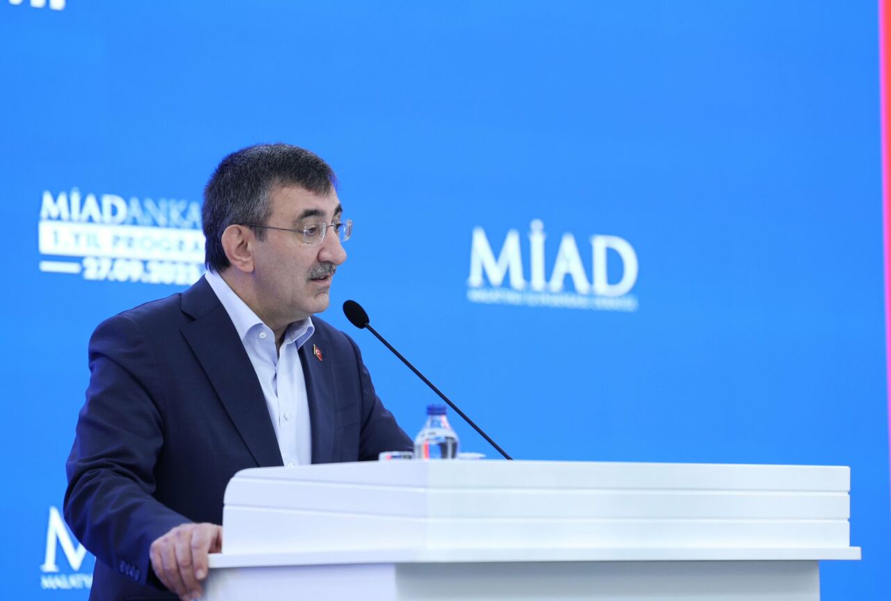 Cumhurbaşkanı Yardımcısı Cevdet Yılmaz, MİAD Ankara Şubesi 1. yıl programında
