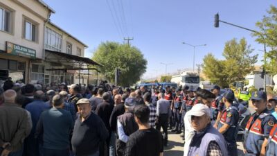 Malatya'nın Doğanşehir ilçesine bağlı Erkenek Mahallesi sakinleri, uzun süredir
