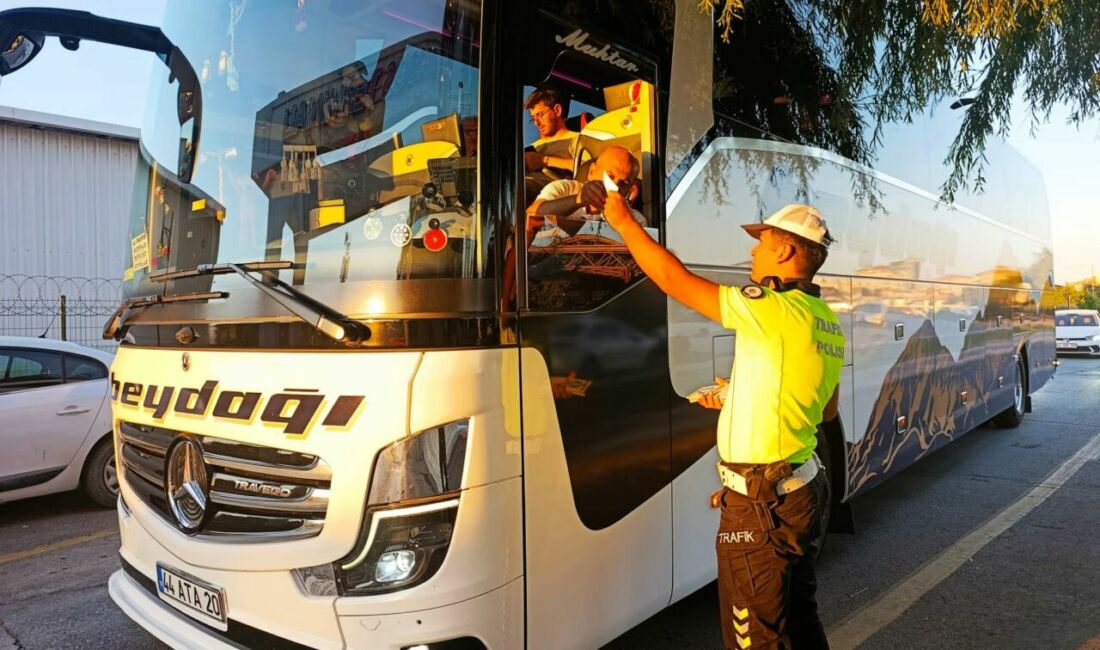 Malatya Emniyet Müdürlüğü, bayram ve seyahat dönemi öncesinde otobüs yolcularını