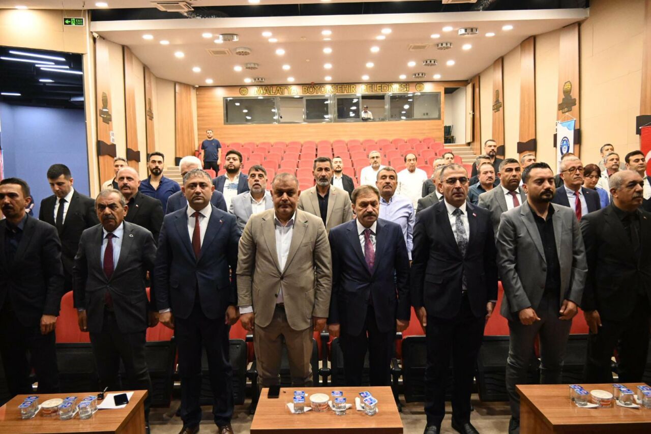 Türk Haber-Sen Malatya Şubesi'nin 2. Olağan Genel Kurulu'nda Zeynel Çelik'ten
