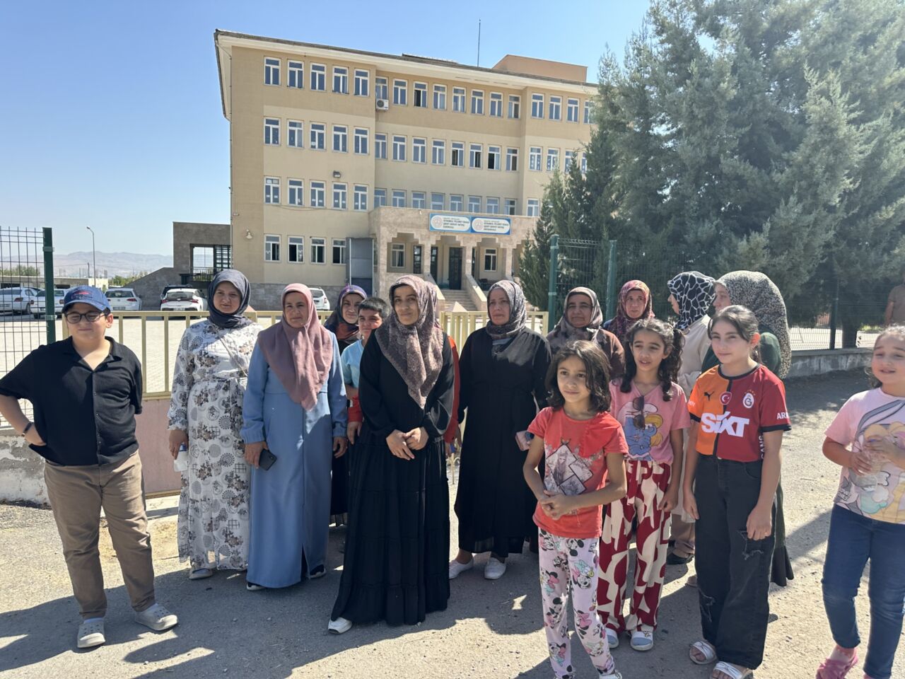 Malatya Battalgazi’de Velilerden Taşımalı Eğitimin Kaldırılmasına Tepki Yeni eğitim-öğretim sezonu