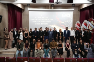 3. Altın Kayısı Sanat’a ve Sanatçıya Destek Ödülleri Töreni, protokol