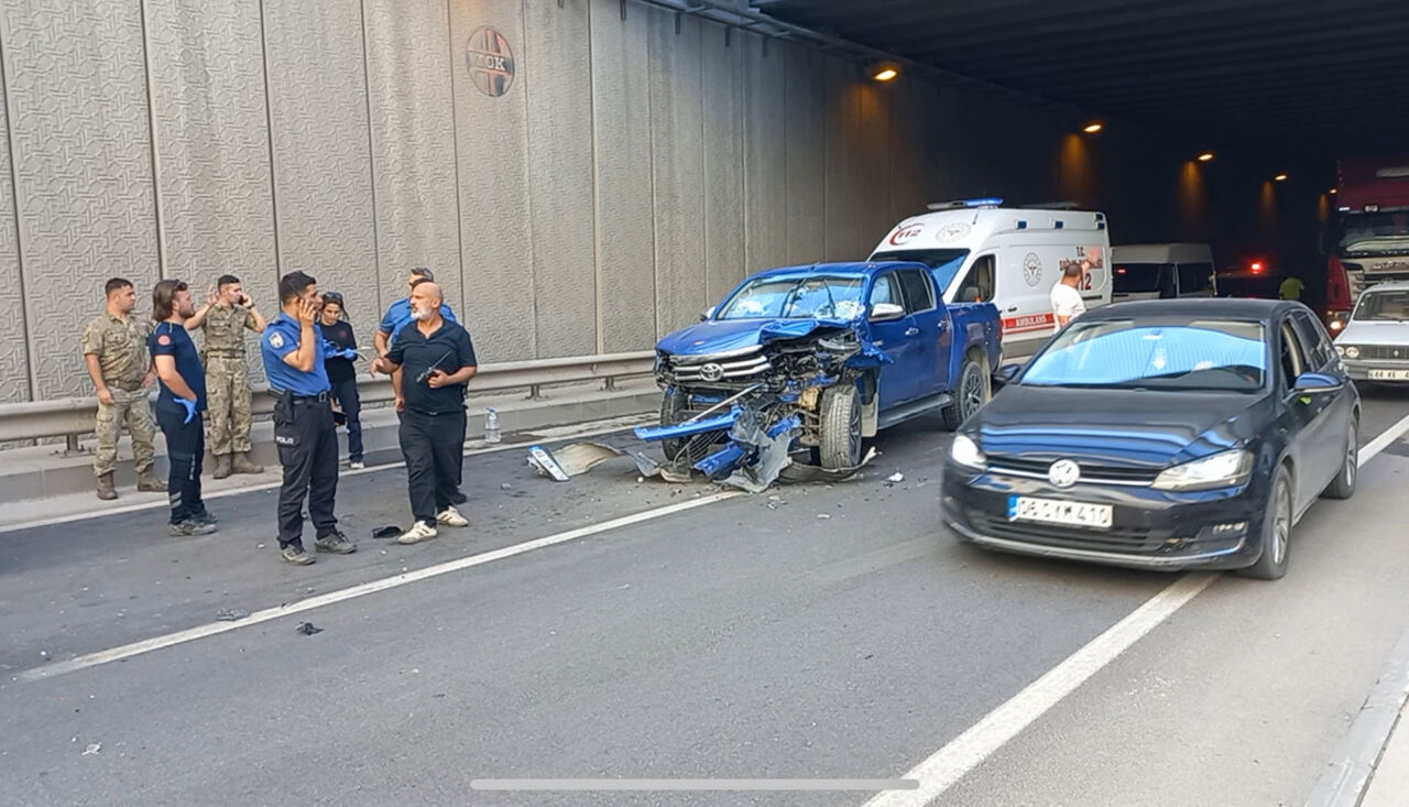 Malatya Çevreyolu Turgut Temelli Alt Geçidinde Zincirleme Kaza Malatya’da çevreyolu