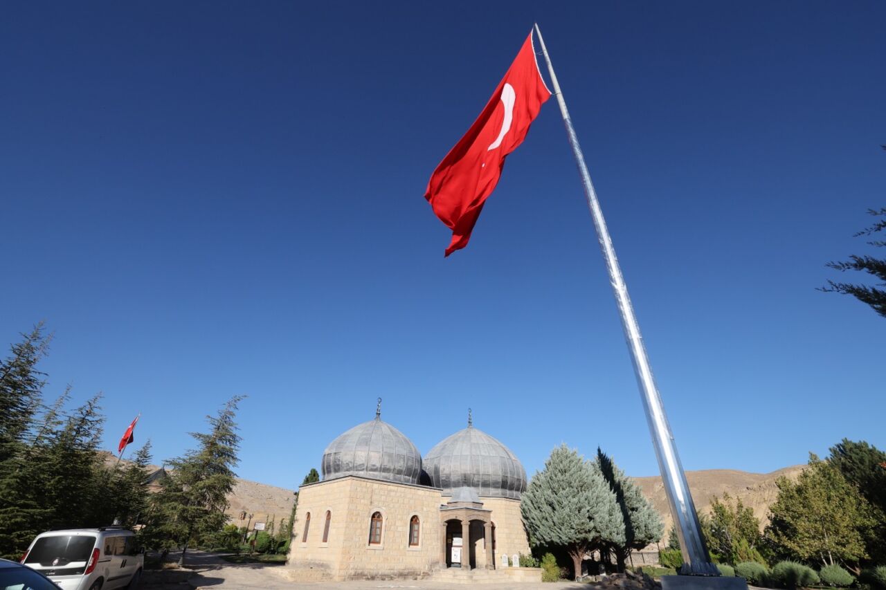 Malatya’nın Darende ilçesinde, Es-Seyyid Osman Hulusi Efendi Vakfı tarafından Hasan