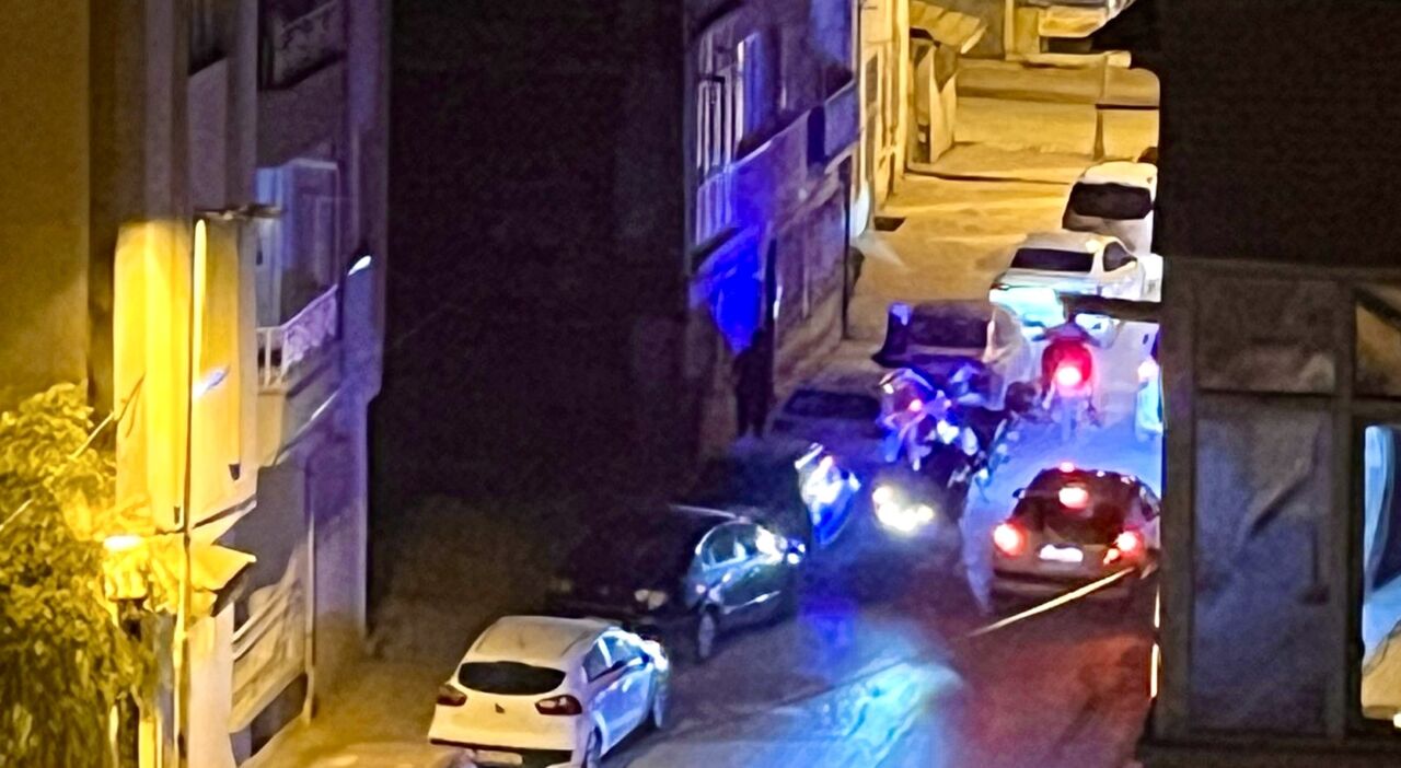 Malatya’nın Fuzuli Caddesi üzerindeki bir kafede yaşanan tartışma, silahlı kavgaya