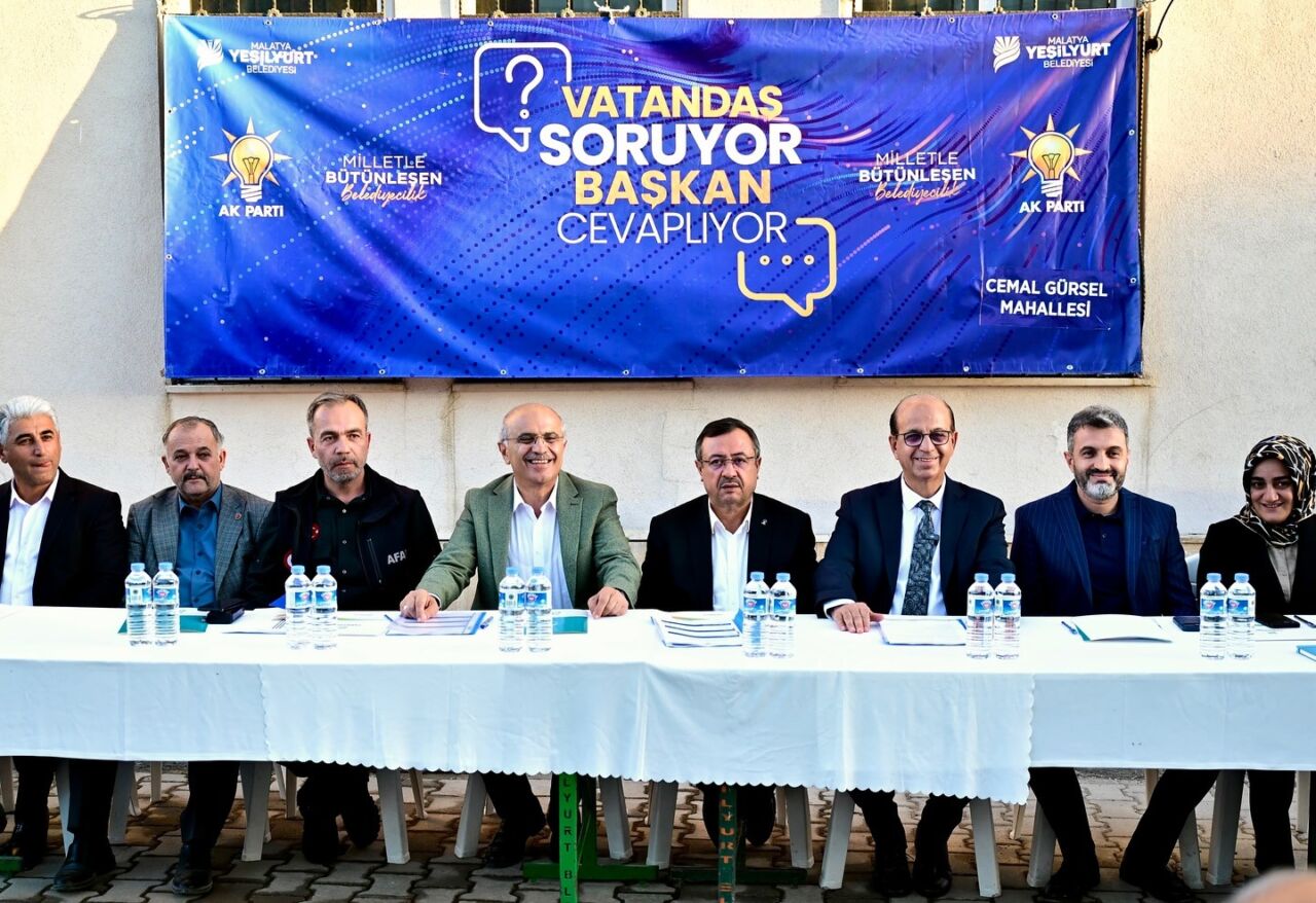 Yeşilyurt Belediyesi'nin "Vatandaş Soruyor, Başkanlar Cevaplıyor" toplantısının bu haftaki durağı