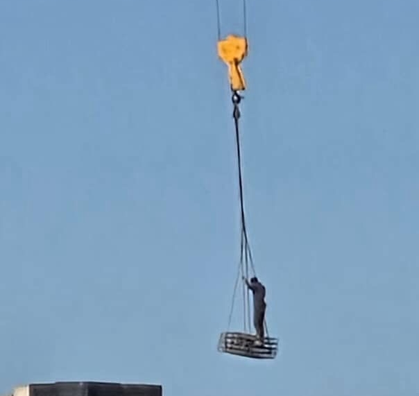 Malatya’nın Yeşilyurt ilçesi Kiltepe Mahallesi’nde bulunan rezerv alan inşaatında, bir
