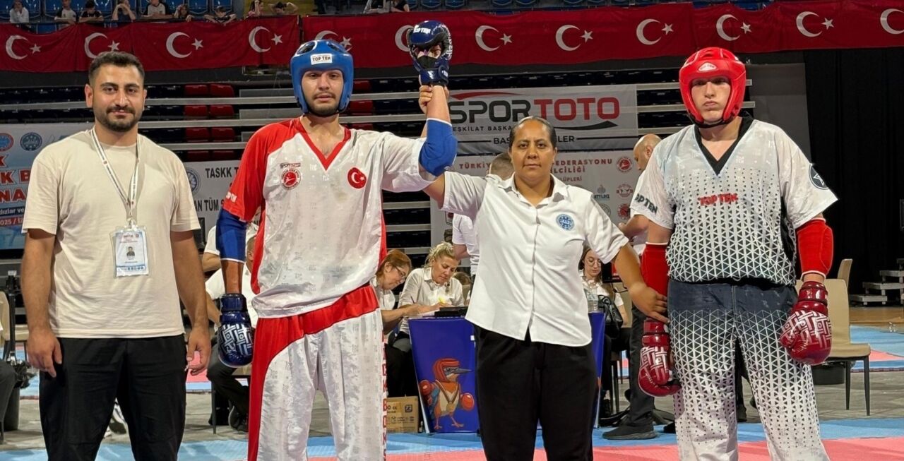 Malatyalı Sporcu Ömer Faruk Yılmaz, Avrupa Kick Boks Şampiyonası’nda Türkiye’yi