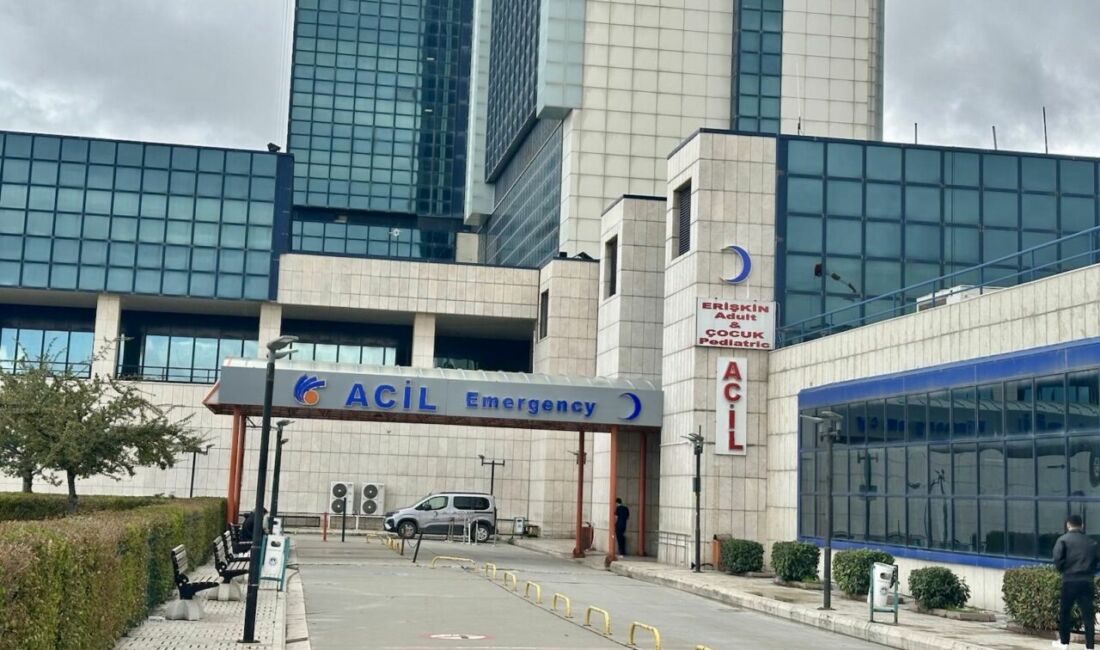 Malatya İnönü Üniversitesi'nde görevli hemşire Serpil Yavuz (28), kaldığı konteyner