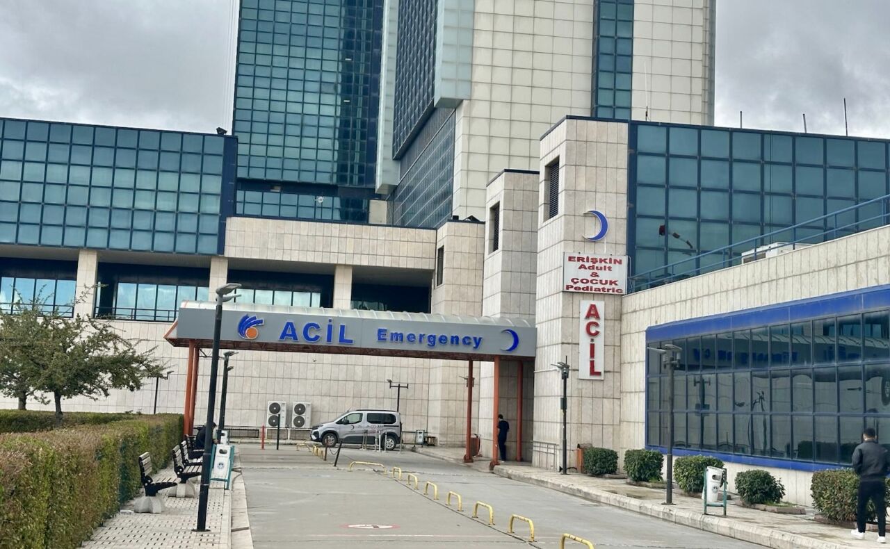 Malatya İnönü Üniversitesi'nde görevli hemşire Serpil Yavuz (28), kaldığı konteyner